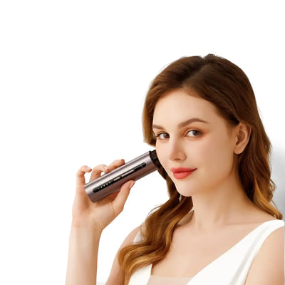 Appareil de massage facial rechargeable avec batterie de 1800mAh pour une utilisation longue durée.